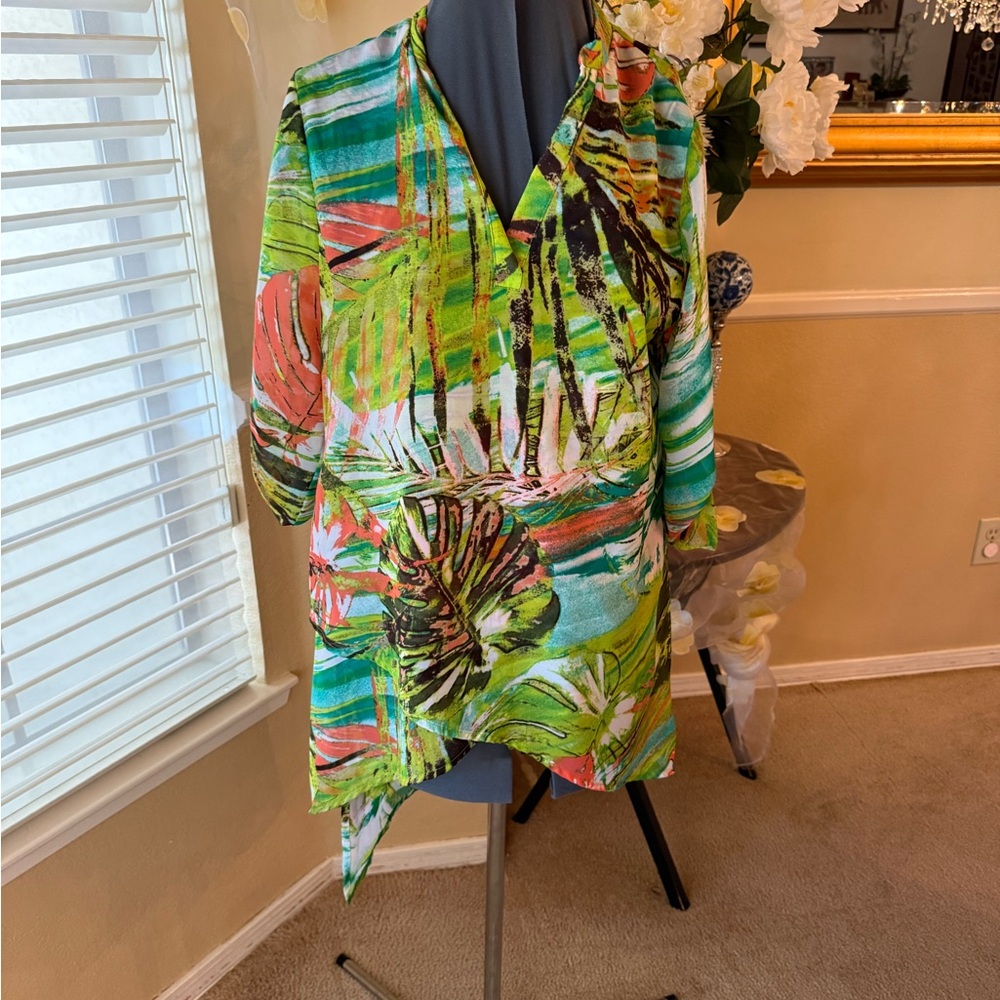 Tropical Print Asymmetrical Top. Reduction cost 2026